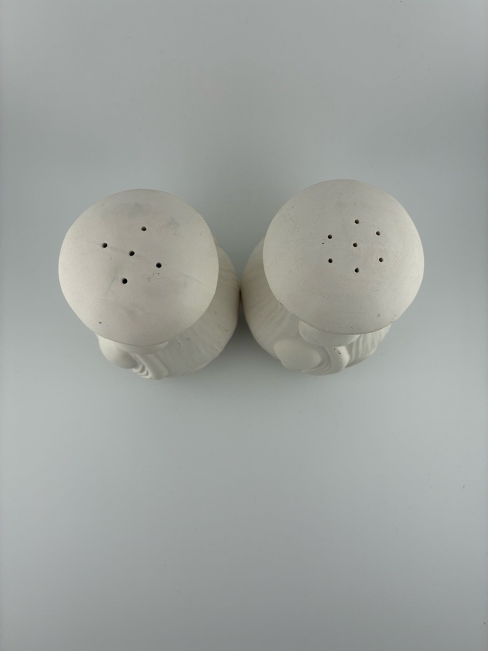Vintage‎ White paintable Ceramic Mushroom Salt and Pepper Shakers - Set of 2 - Picture 4 of 6